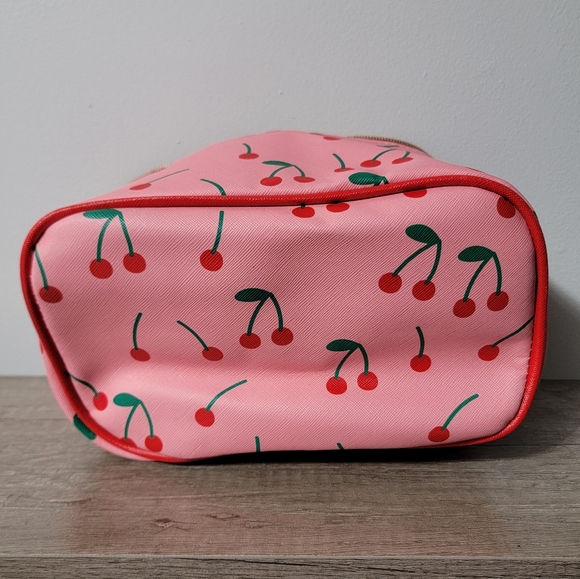 Clementine and Jane Cosmetics Bag - Picture 2 of 12